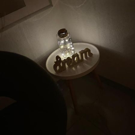 Deluxe Διαμέρισμα Τούζλα Εξωτερικό φωτογραφία
